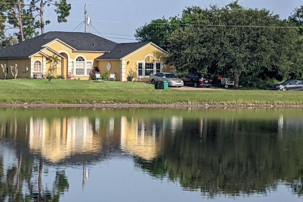 Port Saint Lucie A Little Piece Of Heaven- Peaceful Lake View Apartment- 1 Min From I95 And Turnpike Port St. Lucie Exterior foto